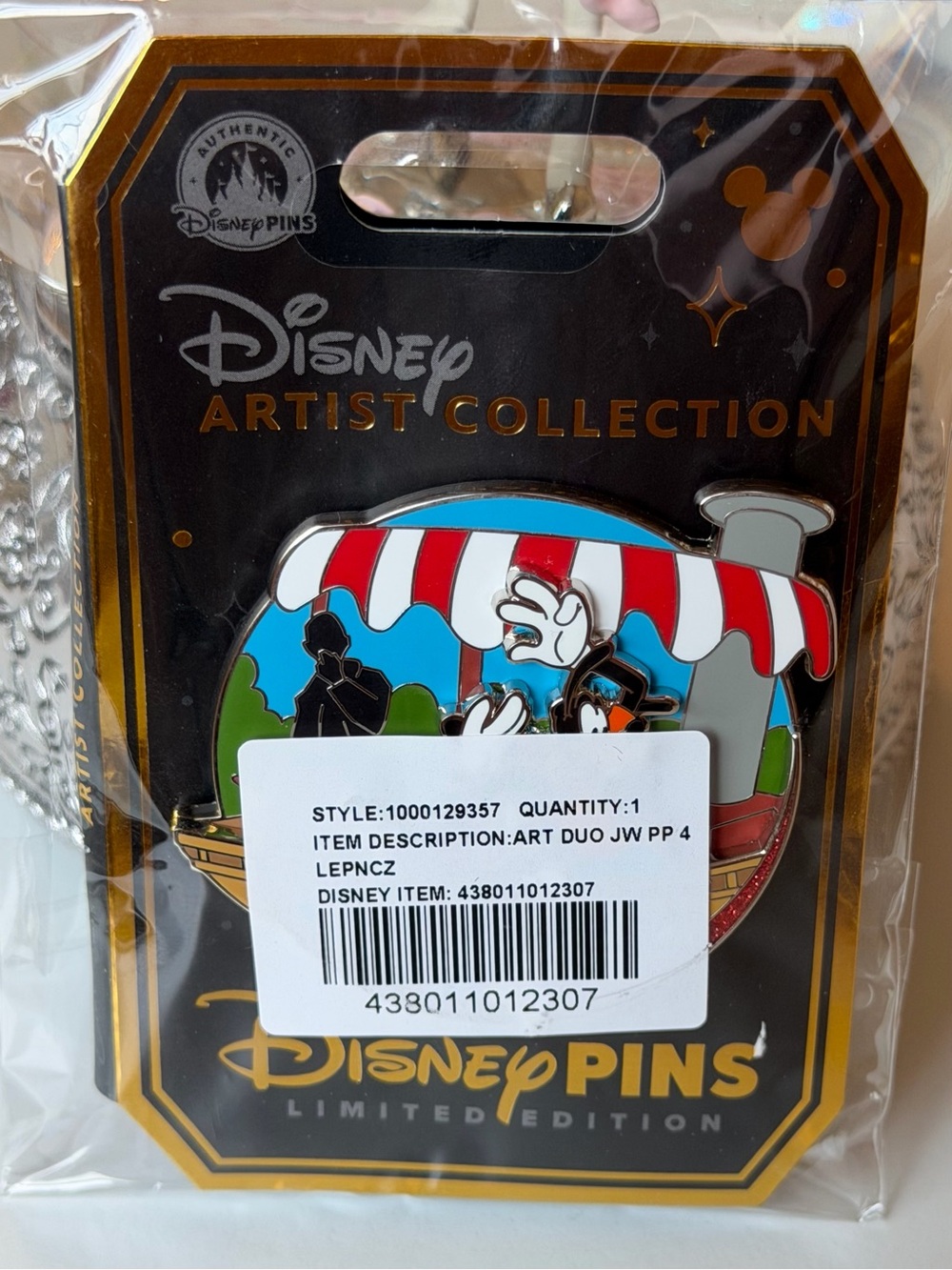 Disney Goofy and Max on Jungle Cruise Pin Artist Collection Limited Edition 4000 - Picture 6 of 7